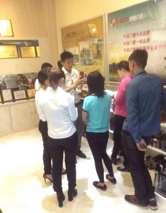 百城千店，万里行