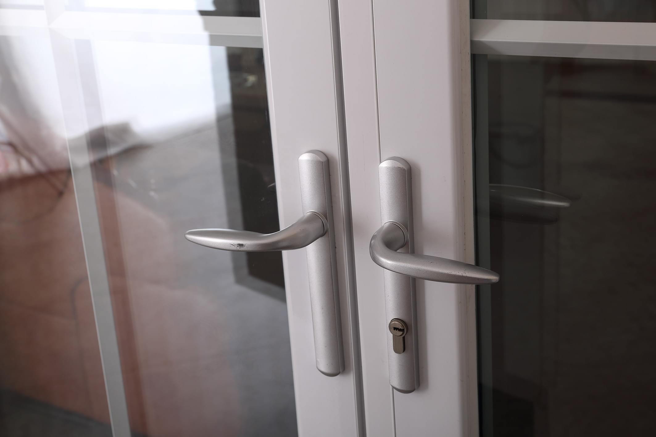 2.0高气密对开门