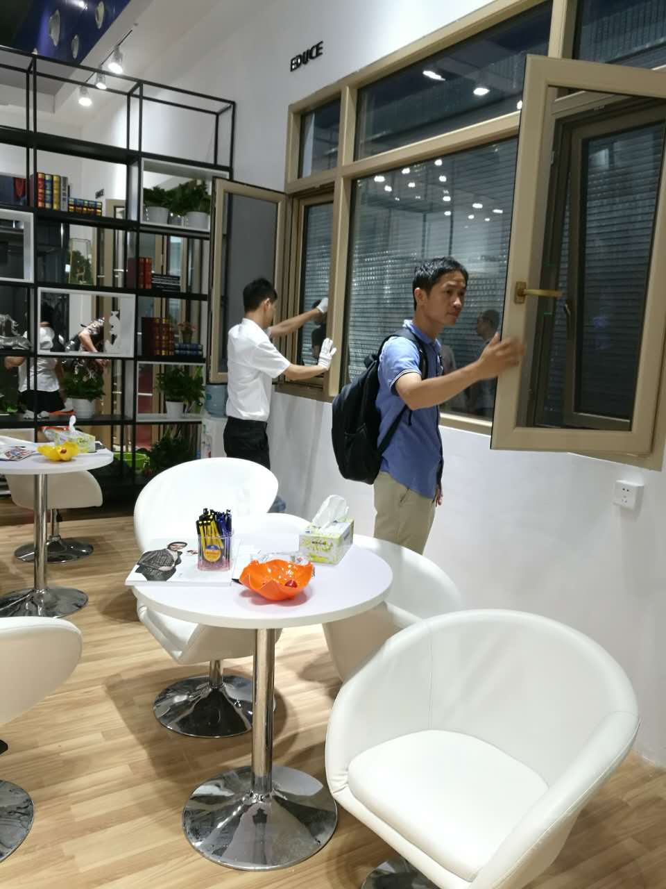 伊盾门窗广州建博会现场 伊盾门窗广州建博会现场