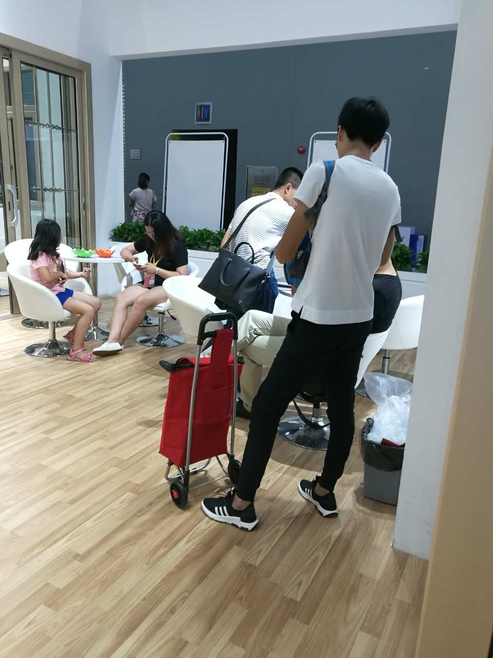 伊盾门窗广州建博会