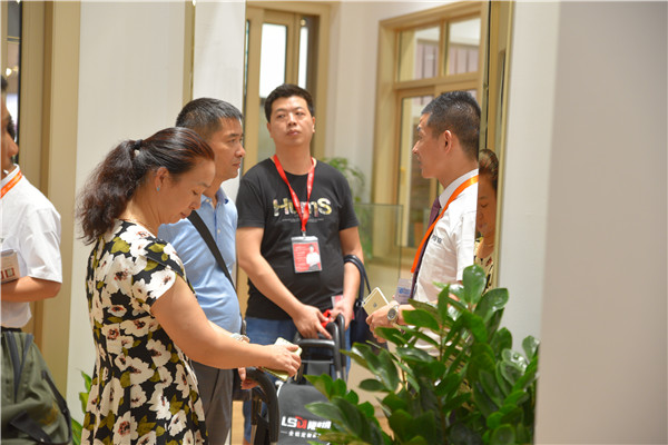 伊盾门窗2017广州建博会