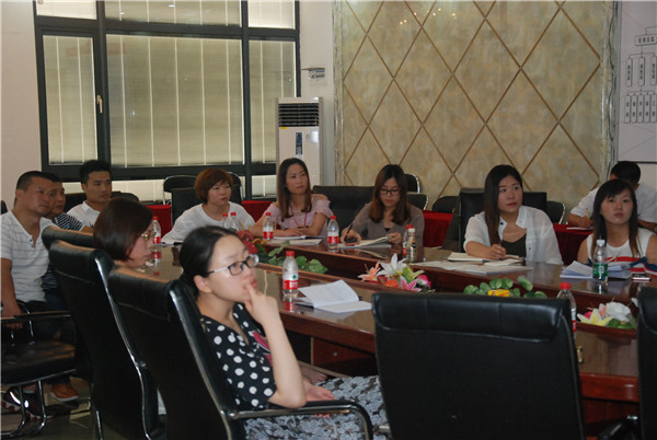 伊盾门窗金牌店长培训