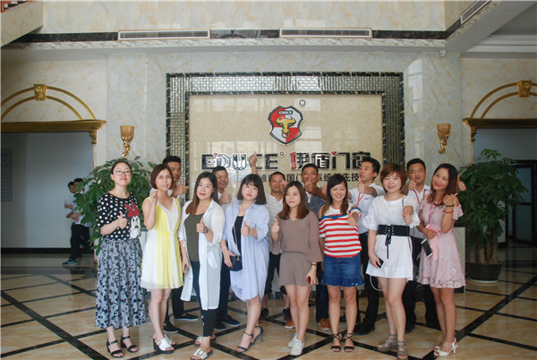 伊盾门窗金牌店长培训