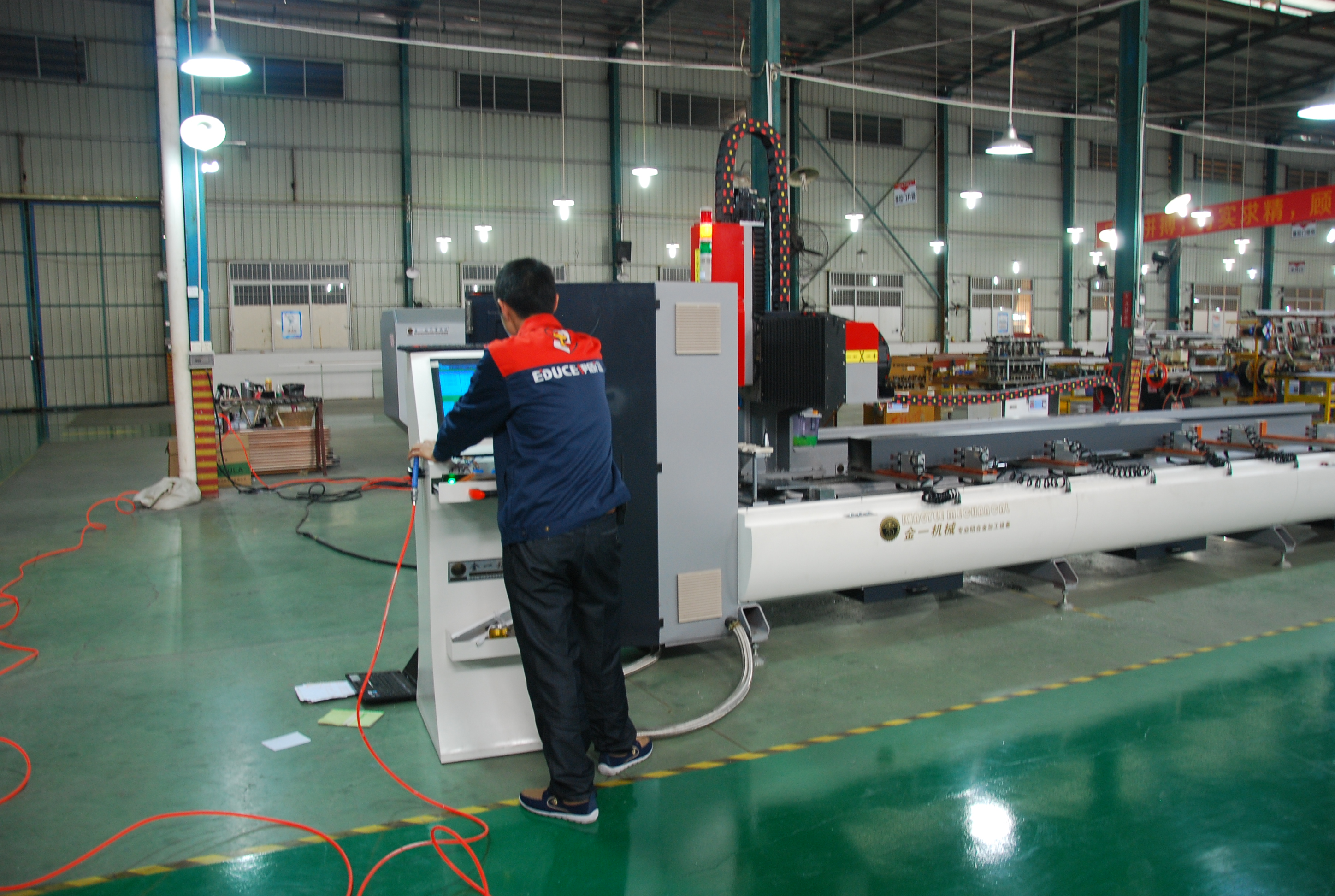 门窗加盟伊盾门窗