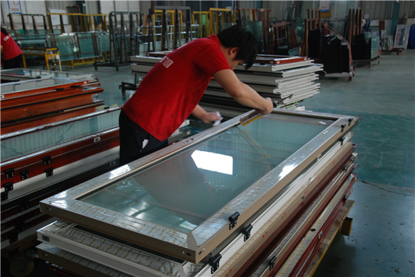 门窗加盟伊盾门窗